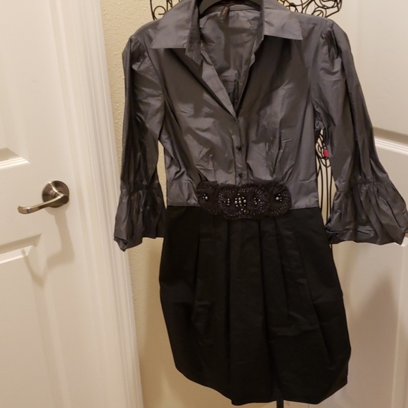 BCBGmaxazria Gray and Black Dress sz 4 - Picture 2 of 6